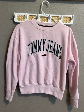 Tommy Hilfiger Light Pink Sweatshirt with Signature Stripe